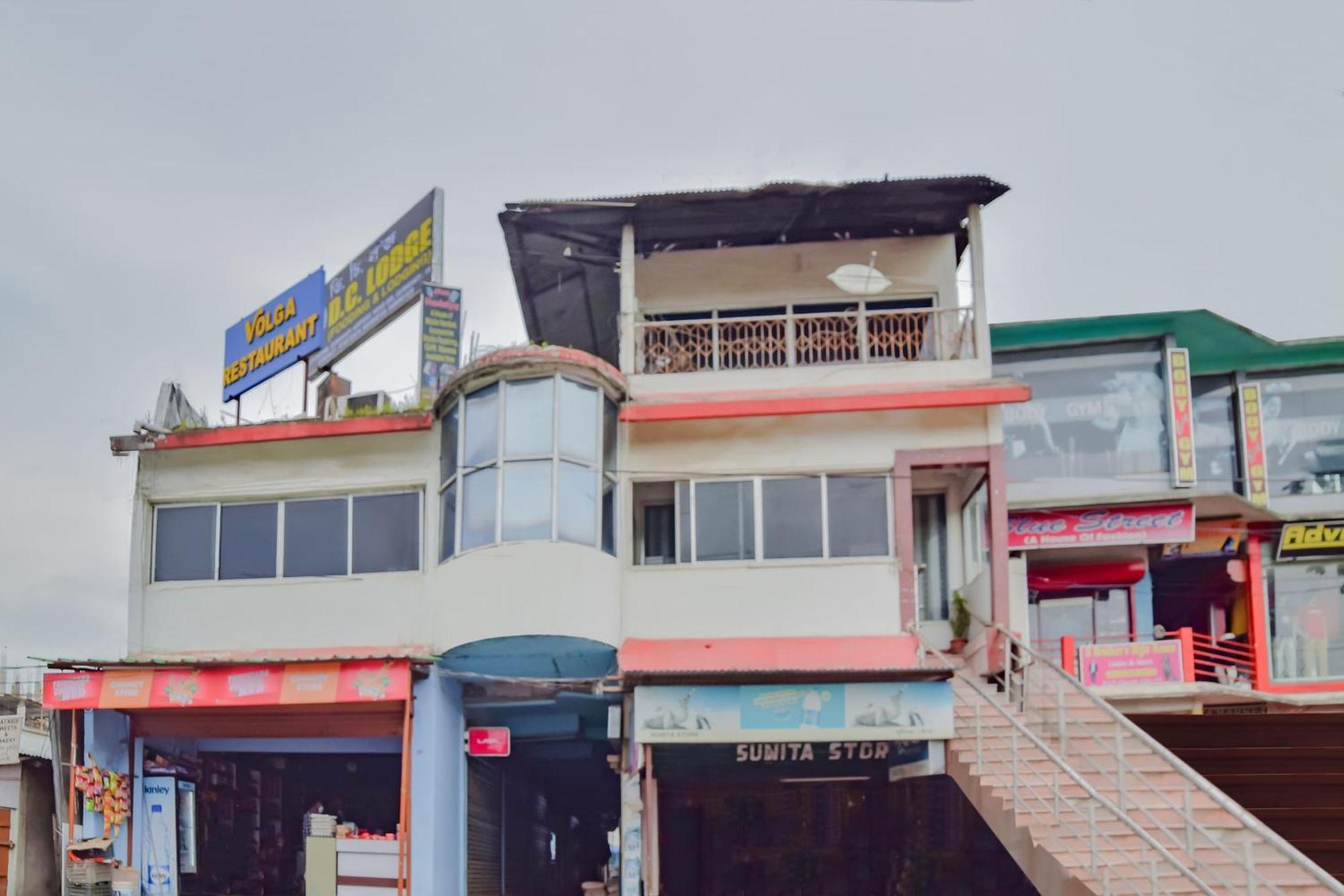 Hotel O Dc Lodge Kaharpara Esterno foto