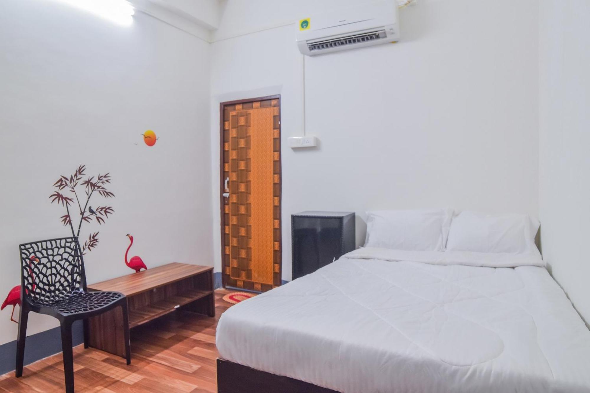 Hotel O Dc Lodge Kaharpara Esterno foto